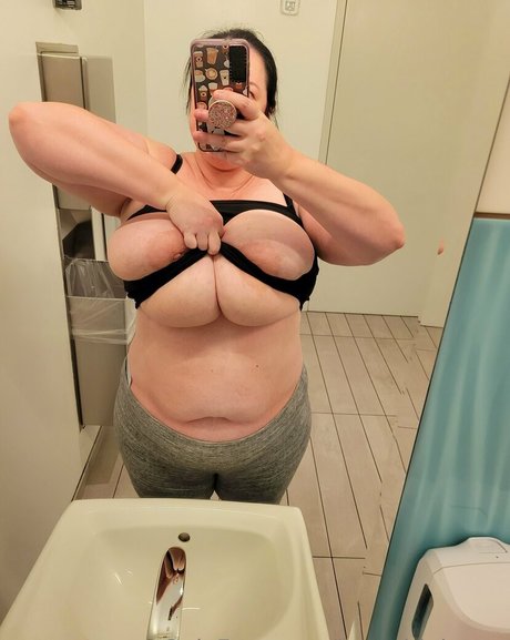 bustybigbooty perfect star pics