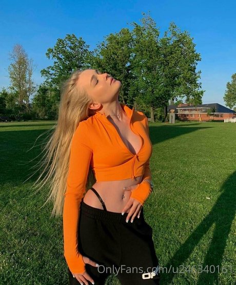 haileycherry pornstar hot photos