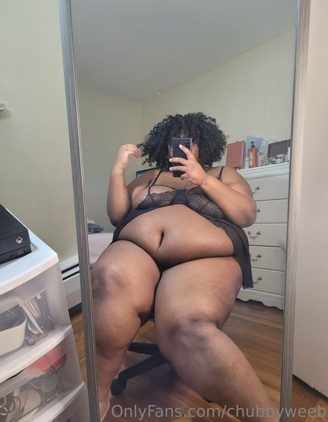 chubbyweeb pornographic model picture