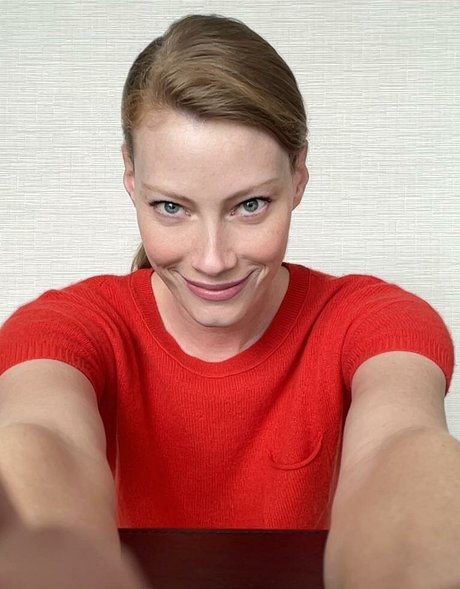 Alyssa Sutherland hd star img