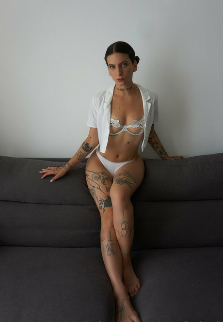 gaia b12 pornstar art galleries