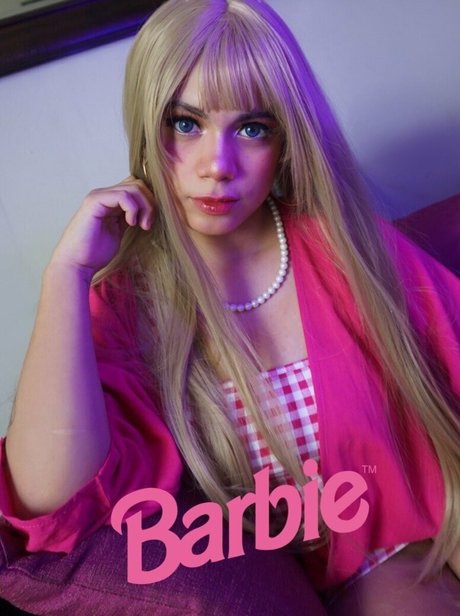 online succubus pretty model image