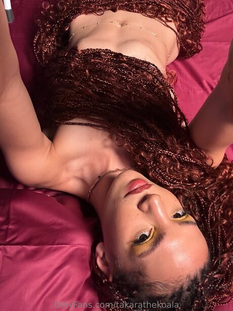 Takarathekoala model naked photos