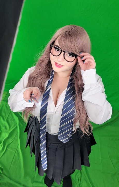 Lestplaykitty naked model gallery