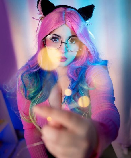 Lestplaykitty naked model pic
