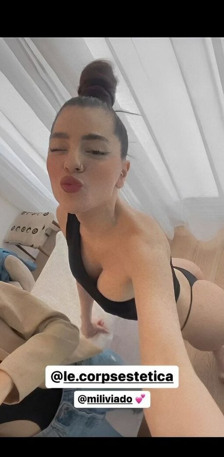 Candela Diaz naked model photos