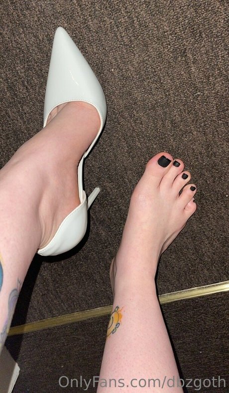 dbzgoth sexy model pics