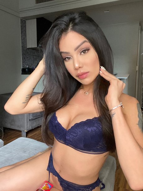 Gabriela TS 9 0 pornstar art galleries