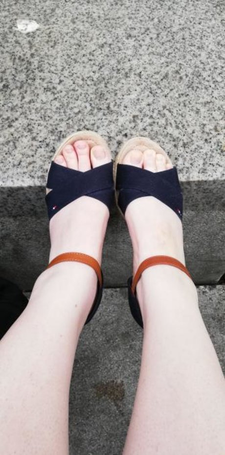 FeetSusi erotic star photo