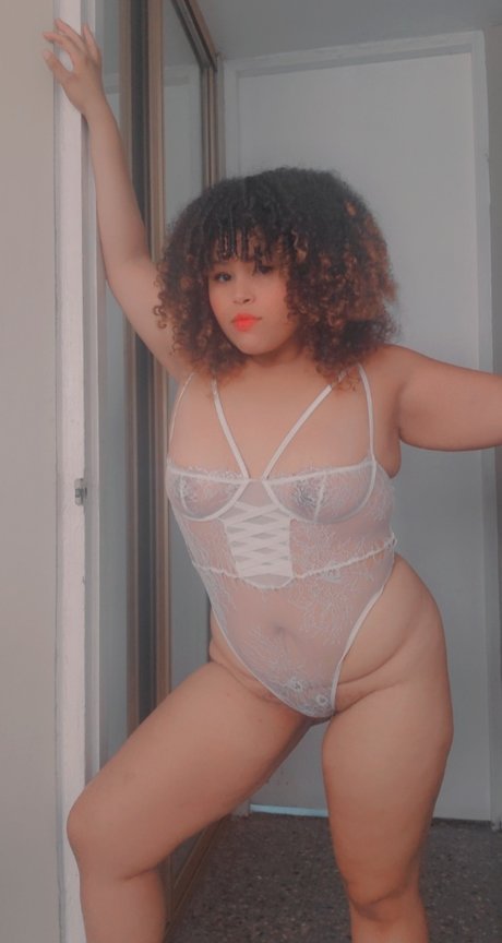 curves by Joa best model archive