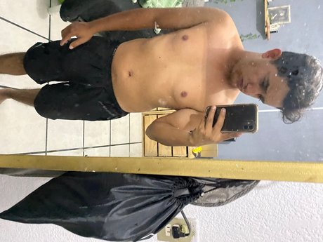 Erik Mendoza art model img