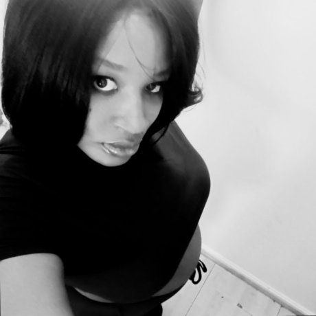 MzThickhips4000 star top photo