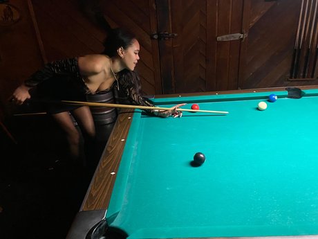 sunday  adult model pics