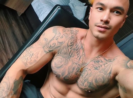 DADDY DEAN THAI pretty pornstar gallery
