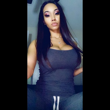 Candyycandyy sexy star pic