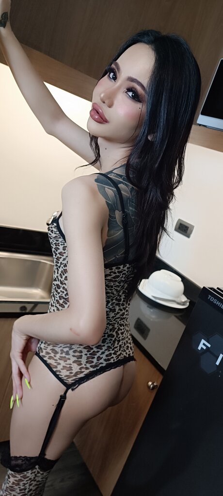 French Baguette star erotic photos