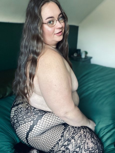 NerdyPeachessVIP xxx star picture