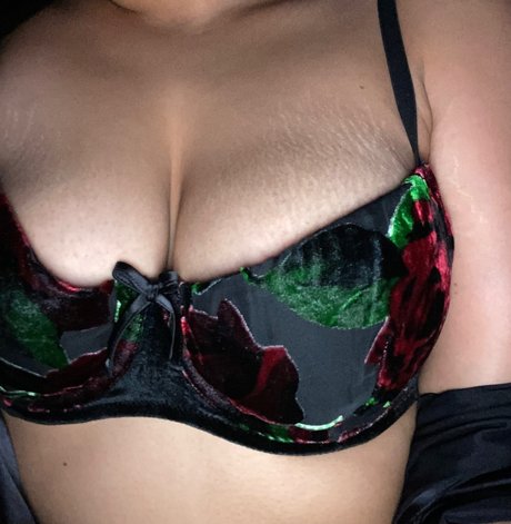 Curlycutestoner porn star pics