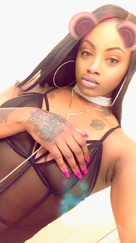 famous midget onlyfans free nude image