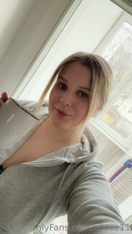 alicee11 perfect pornstar archive
