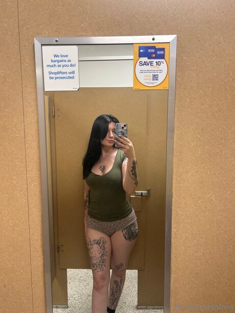 briannaholms nude pornstar pics