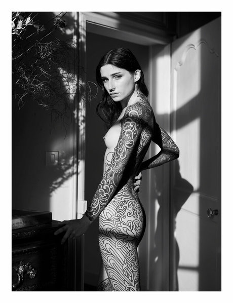 Noemie Doragon top star picture