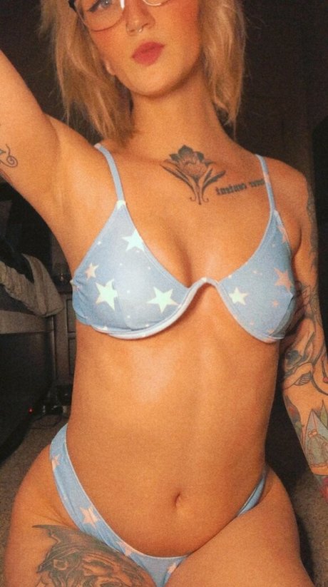 big tits nerd onlyfans top image