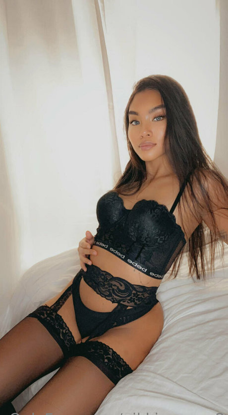 nikkicreams2 model nudes pics