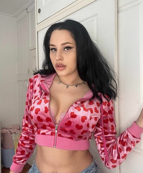 DakotaDoll model exclusive picture
