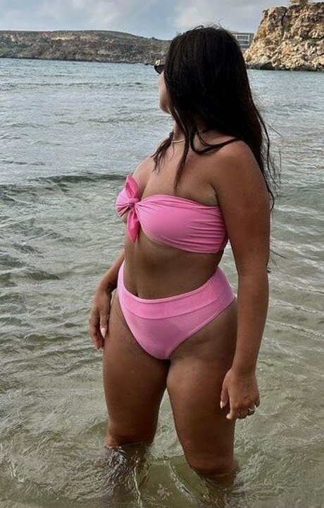 Debora Tanzo pornstar nice pics