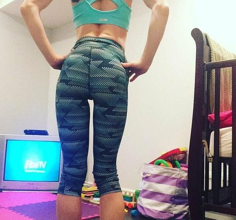 brittanybtchx art model image
