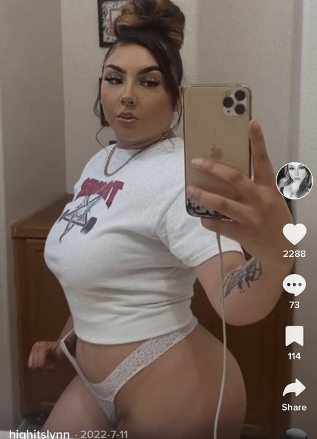 Bakedbabeeee pornstar naked picture