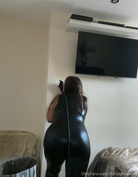 terrijaneofficial exclusive actress img