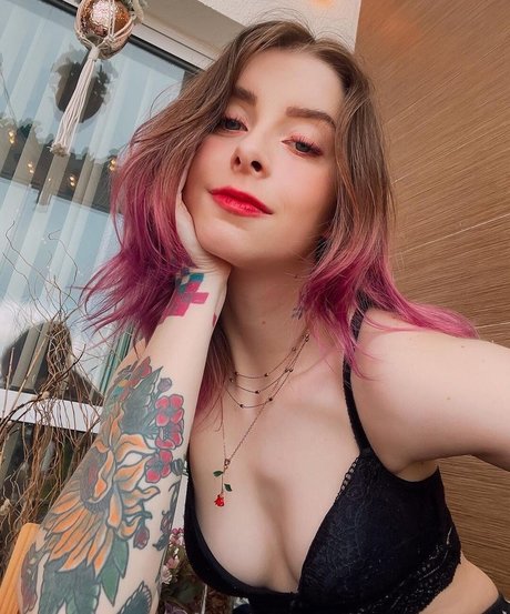 Gabi Cattuzzo pornstar adult photos