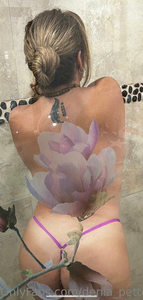 denia pettessen exclusive pornstar pic