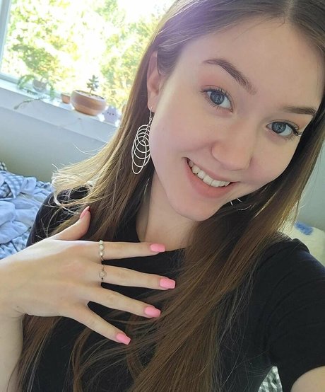 Jade Love sex pornstar pics