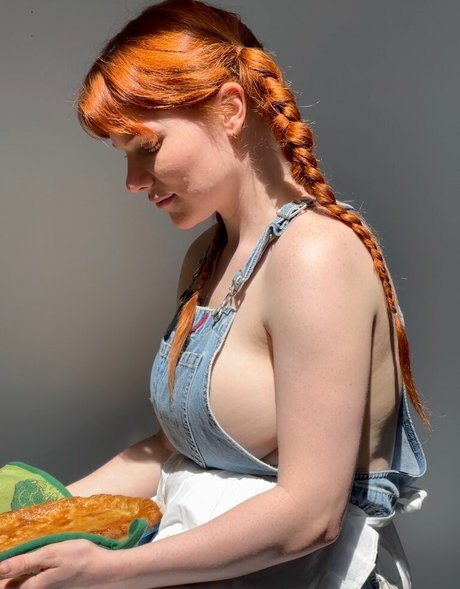 YourLittleRedhead top actress picture