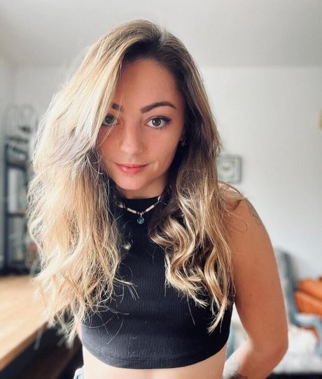 Roxane ASMR actress images
