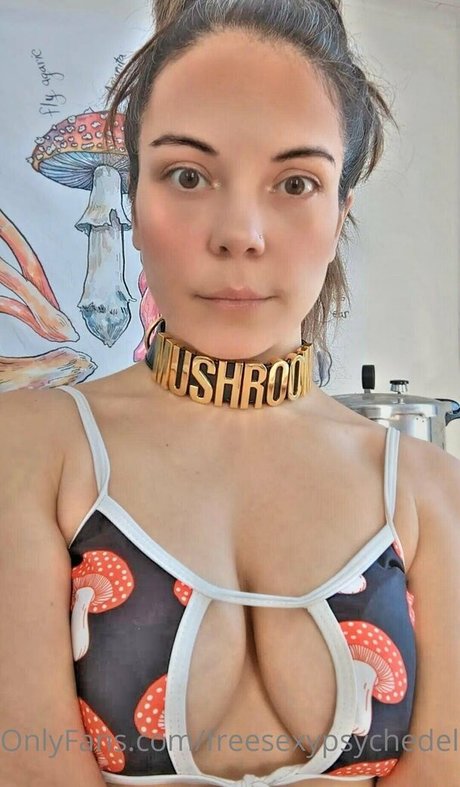 freesexypsychedelic model porn gallery