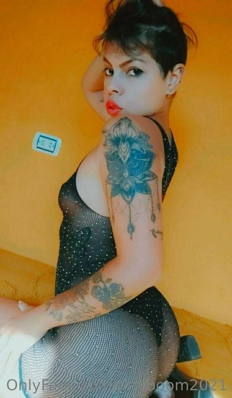 tinyboom2021 art model photo