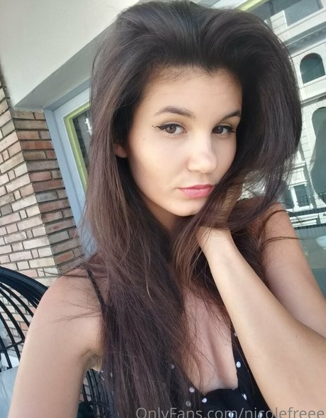 nicolefreee xxx pornstar pic
