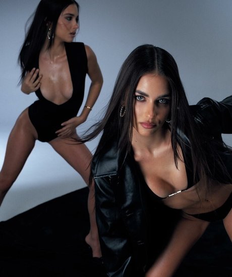 Elisha and Renee Herbert pretty pornstar pictures