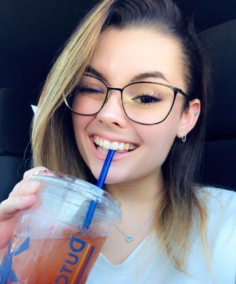 emo teen onlyfans beautiful pics