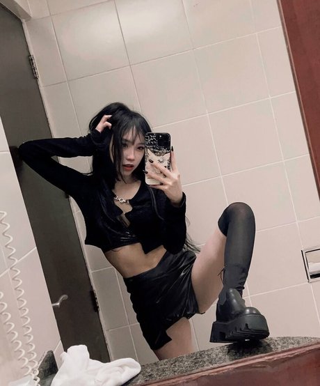 leezipotato adult actress archive