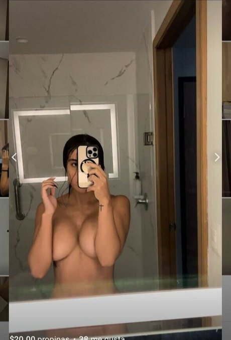 Alondra Quintero erotic pornstar photo