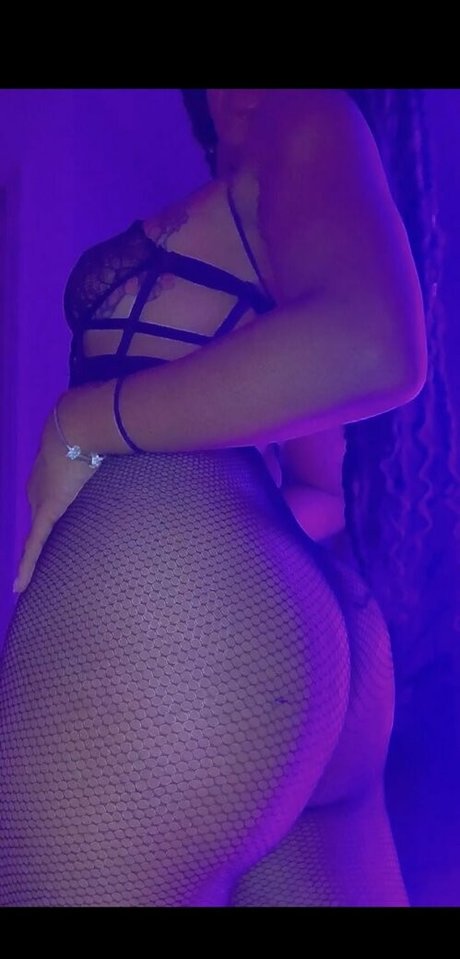 thrsttrapr naked star pics