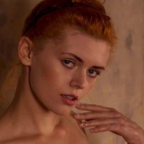 Kate Ri exclusive star pic