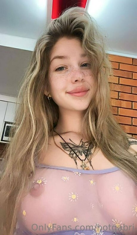 hotgabri erotic model img
