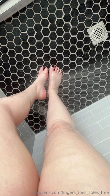 fingers toes soles free pornstar beautiful pictures