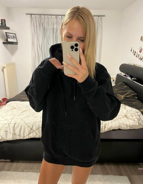 lovelykatexoxo nudes pornstar img